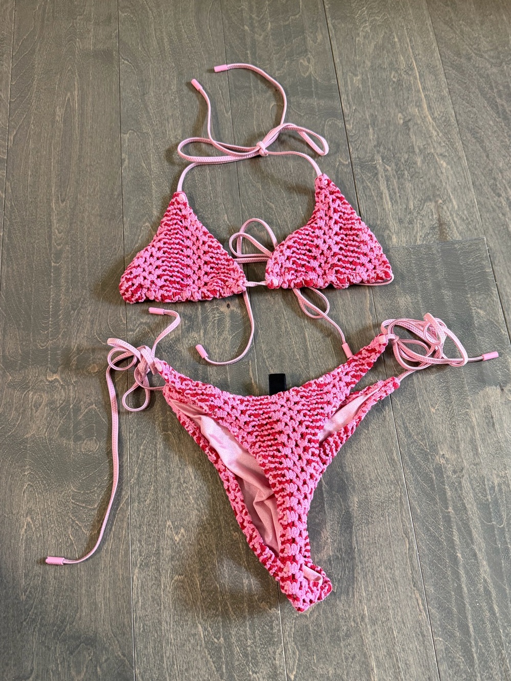 triangl swimwear Pink Crochet Tie-Side Bikini. Top Size LARGE Bottom size SMALL